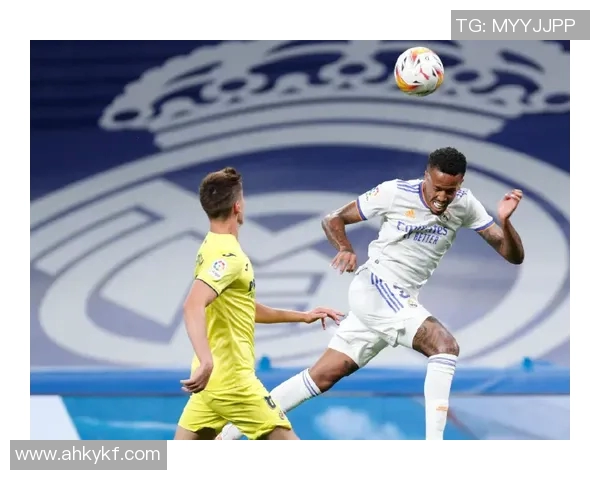 足球明星门帘布遮挡的背后故事与时尚潮流的碰撞分析